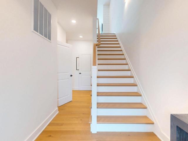 26 Creek View Ln