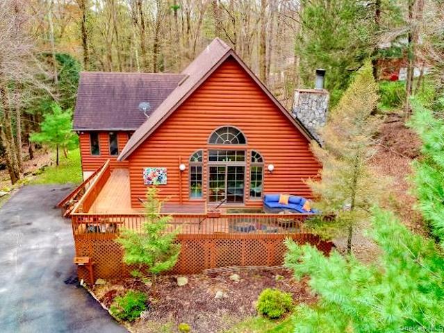 26 E Adirondack Trail