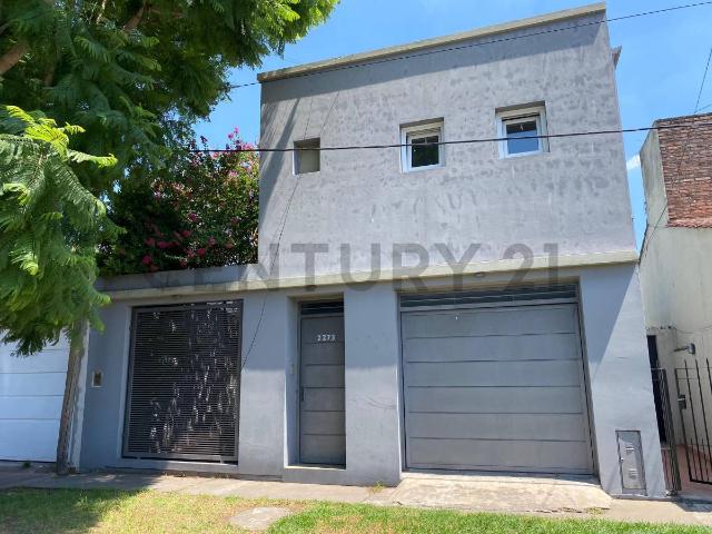 26 entre 78 y 79 Ph tipo casa tres dormitorios en alquiler Altos de San Lorenzo La Plata