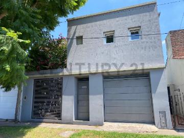 26 entre 78 y 79 Ph tipo casa tres dormitorios en alquiler Altos de San Lorenzo La Plata