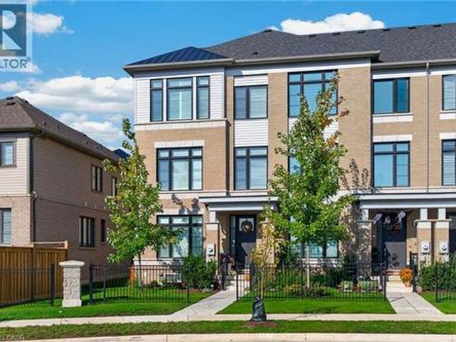 26 Freedom Crescent, Hamilton, ON, L0R 1W0 townhouse for sale | Listing ID 40871 | Royal LePage