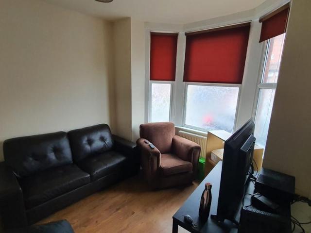 26 Furness Road, Manchester, M14 6JJ, United Kingdom | 4 bed townhouse for rent #117172715 | Rentberry