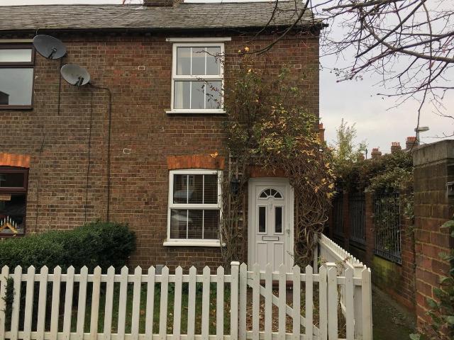 26 George Street, Chesham HP5, 2 bed end terrace house to rent, £1,400 pcm | PrimeLocation