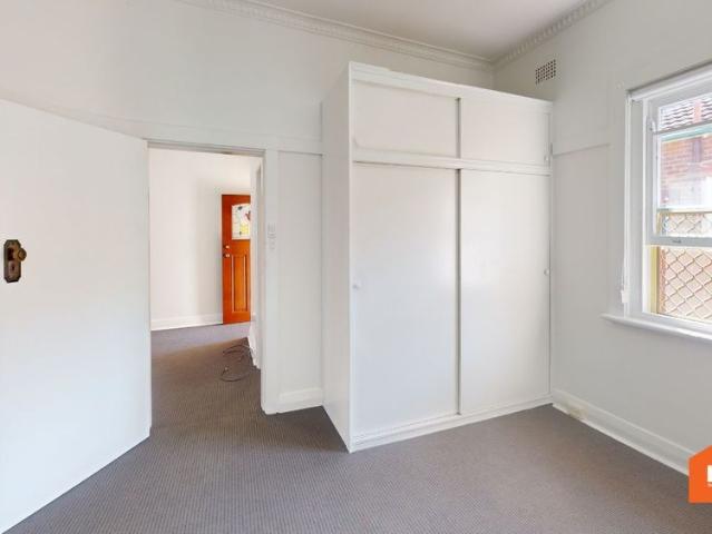 2/6 Gordon Avenue, Hamilton NSW 2303