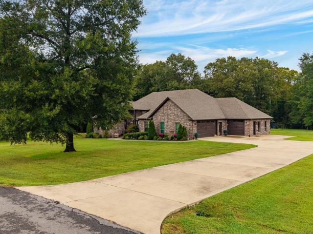 26 Gloria Drive