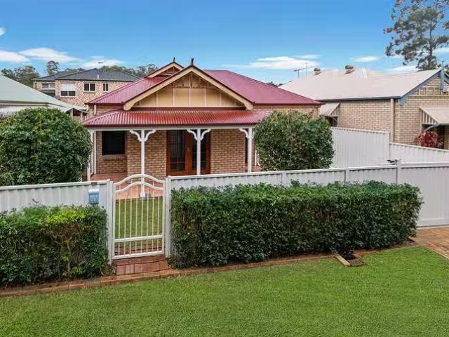 26 Glasshouse Crescent, Forest Lake, QLD 4078