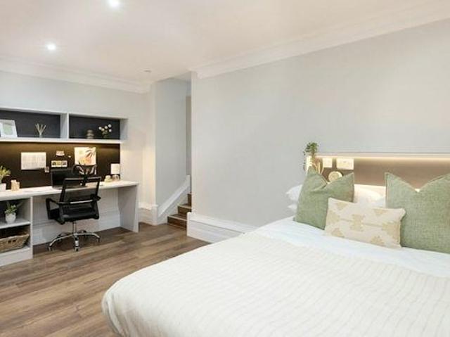 26 Great George Street Premium Studio / Premium Plus Studio