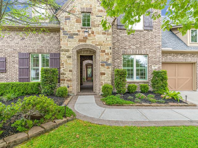 26 Hollyflower Place