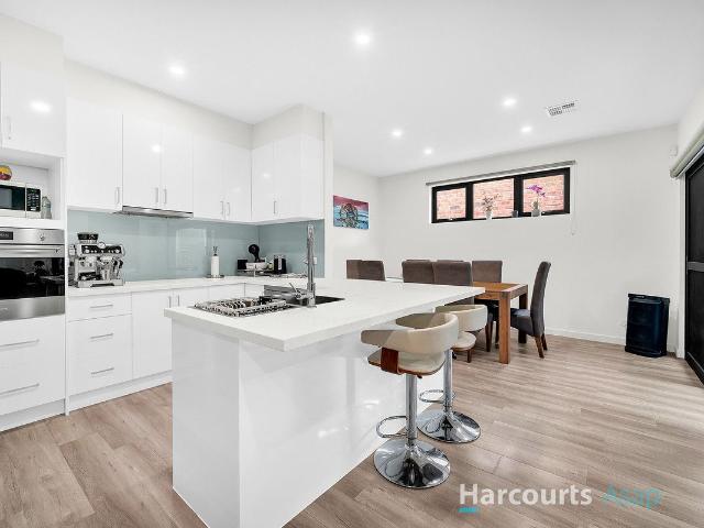 2/6 Janice Grove, Dandenong, VIC 3175