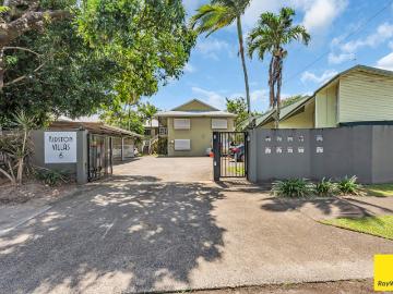 Bungalow, Cairns, Yarrabah, Low Island, Queensland, Queensland