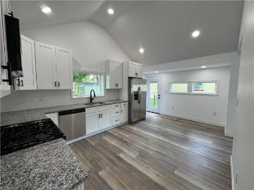 26 Kirkwood Avenue