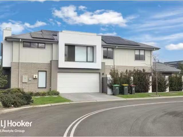 26 Klippel St, ORAN PARK House for rent Listed by Monique Pac.