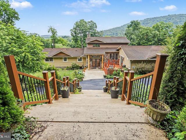 26 Lakeside Trail