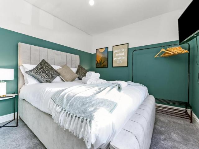 26 Lavender Road, London, EN2 0ST, United Kingdom | 4 bed house for rent #135670823 | Rentberry