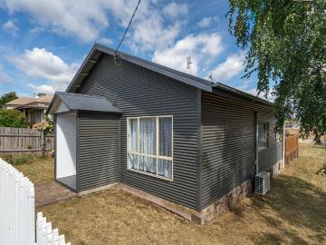 House to rent in Tasmania