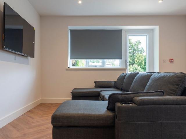26 Malvern, Newsome, Huddersfield, HD4