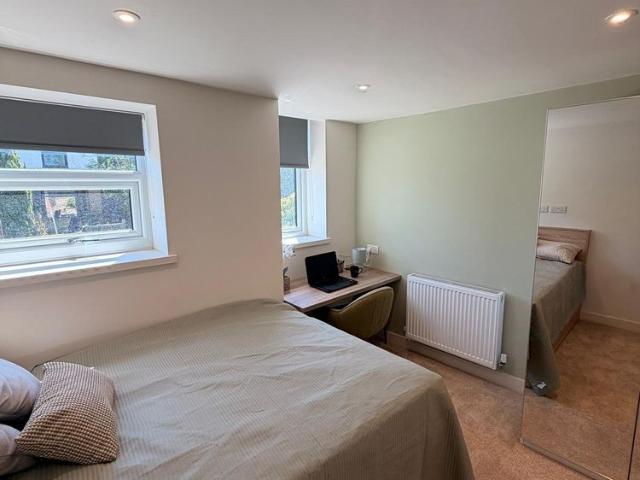 26 Malvern, Newsome, Huddersfield, HD4