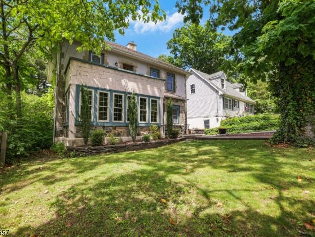 26 Maple Rd