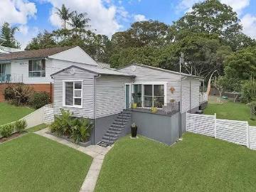Cockle Creek, Newcastle - Garden, Air conditioning