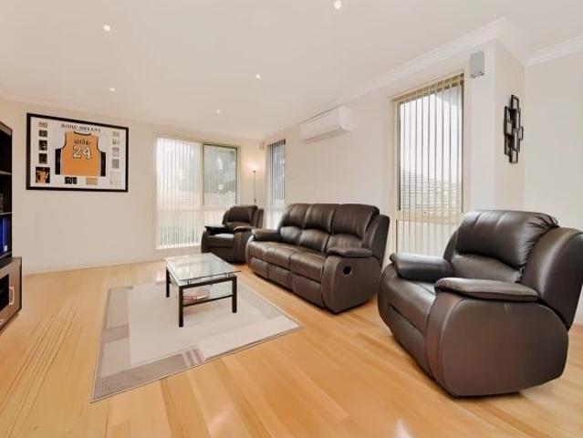 2/6 Mayfield Street, Greensborough, Melbourne