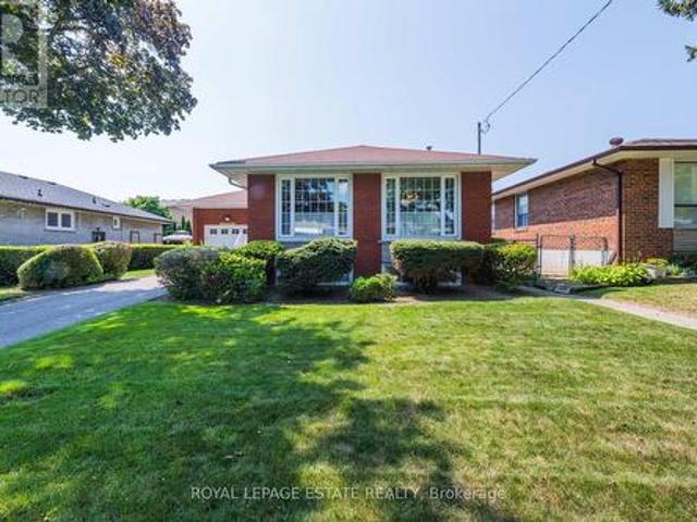 26 Mozart Avenue, Toronto, ON, M1K 2V9 house for sale | Listing ID E13683 | Royal LePage