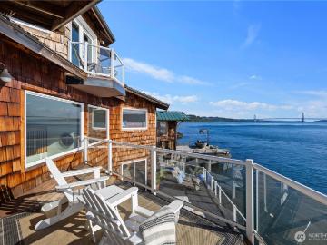 26 N Salmon Beach