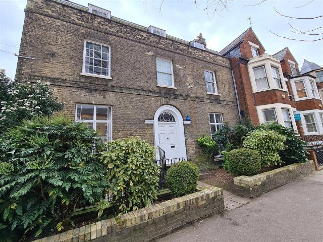 26 Newmarket Road, Cambridge CB5, Studio to rent, £1,200 pcm | PrimeLocation