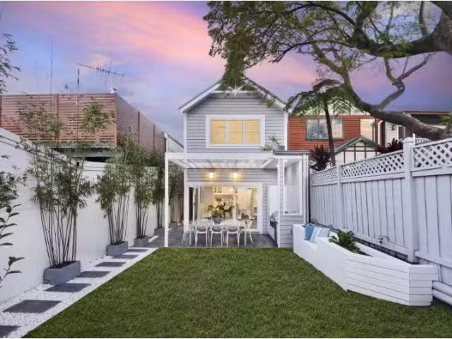 26 North Street, Balmain House for rent Listed by Olivia Occh.
