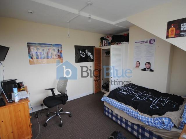 26 Norwood Terrace, Hyde Park, Leeds LS6 7 bed terraced house to rent £3,822 pcm £882 pw