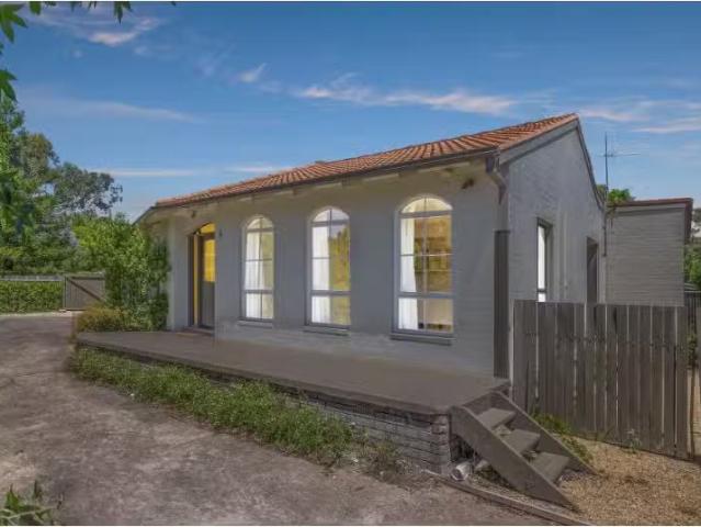 2/6 Nullagine Street, Fisher House for rent Listed by Amanda.