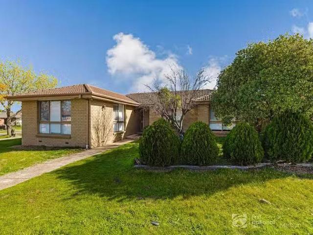 26 Oldershaw Road, Melton, VIC 3337