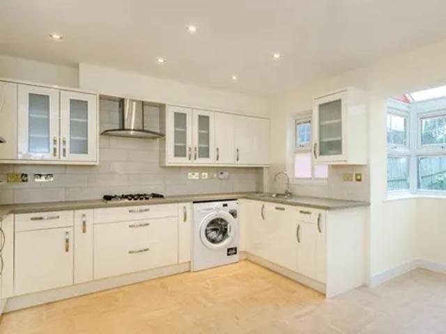 26 Osier Crescent, London, N10 1QW, United Kingdom | 4 bed house for rent #137644177 | Rentberry