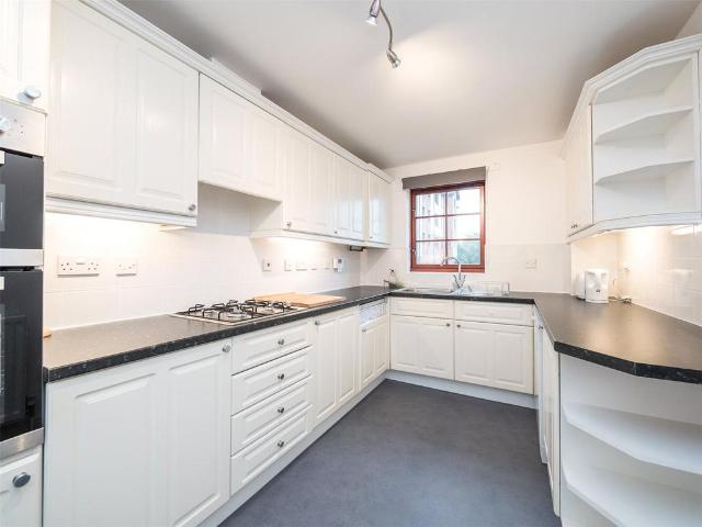 26 Orchard Brae Gardens West, City of Edinburgh, EH4 2HL, United Kingdom | 4 bed apartment for rent #69608489 | Rentberry