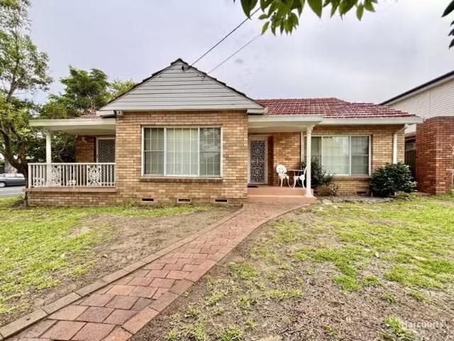 26 Panorama Parade, Panania House for rent Listed by Campbell.