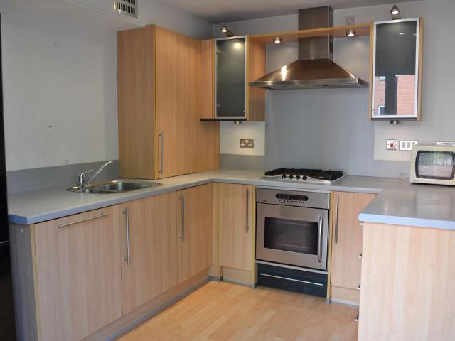26 Park Wharf, Nottingham, NG7 1FA 2 bed house to rent £1,170 pcm £270 pw