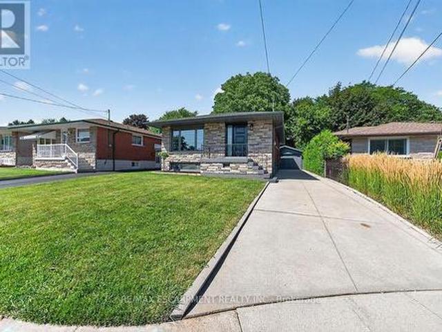 26 Parklands Drive, Hamilton, ON, L8K 4W7 house for sale | Listing ID X13645 | Royal LePage