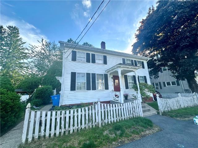 26 Pleasant Street