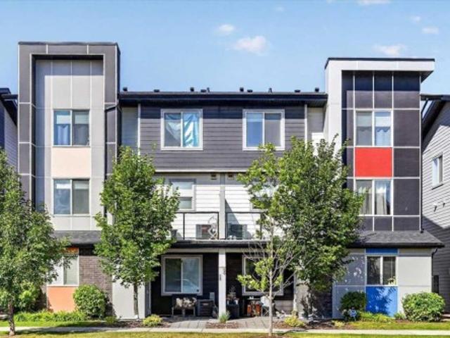 26 Redstone Way Ne, Calgary, AB, T3N 1M6 townhouse for sale | Listing ID A2343 | Royal LePage