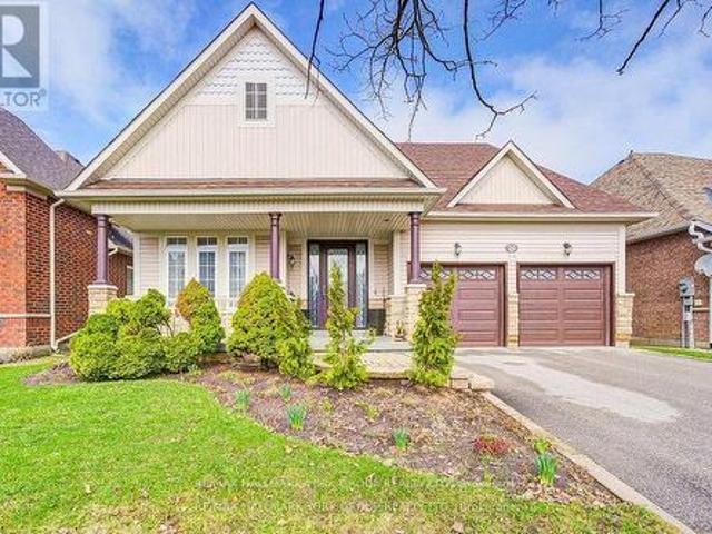 26 Regalia Way, Barrie, ON, L4M 7H7 house for sale | Listing ID S13697 | Royal LePage