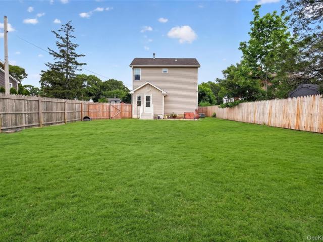 26 Richard Avenue