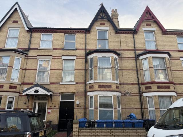 26 River Street, Rhyl LL18 1 bed flat to rent £400 pcm £92 pw