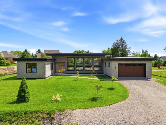 26 Rue Stone Haven, Lac Brome, QC, J0E 1S0 Luxury House for sale | Listing ID 17472 | Royal LePage Carriage Trade Luxury Properties