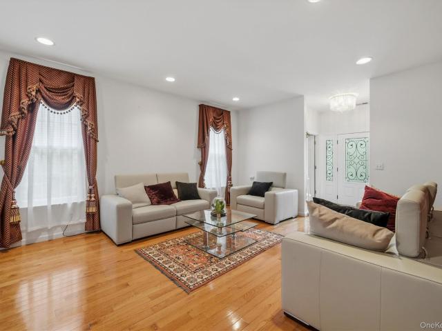 26 Scofield Court