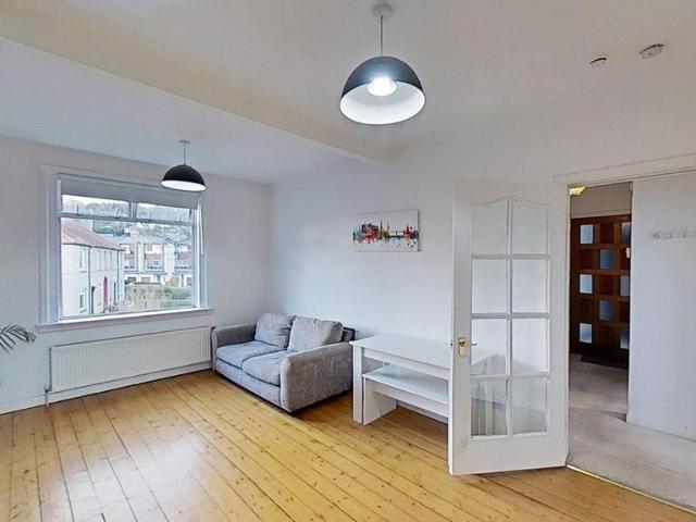 26 Saughton Gardens, City of Edinburgh, EH12 5TE, United Kingdom | 2 bed apartment for rent #140400183 | Rentberry