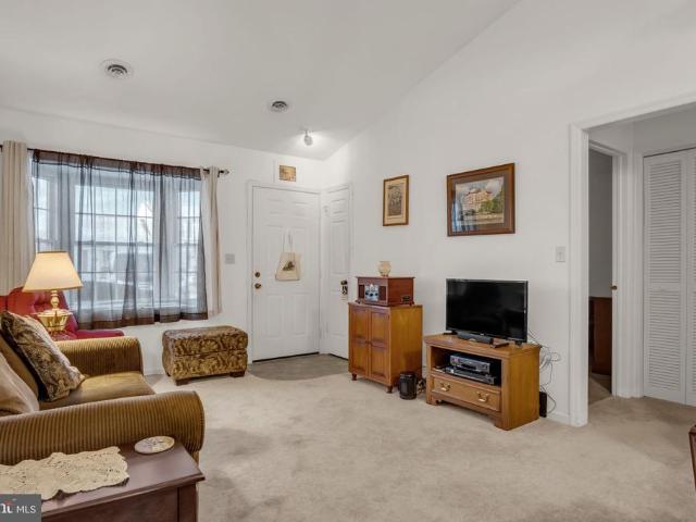26 Southpoint Drive
