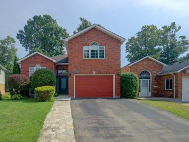 26 Stanmore Avenue, Kitchener, ON, N2B 3W2 house for sale | Listing ID 40859 | Royal LePage
