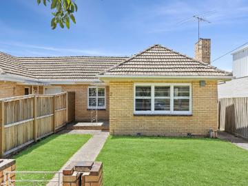 2/6 Strachan Avenue, Manifold Heights VIC, Australia