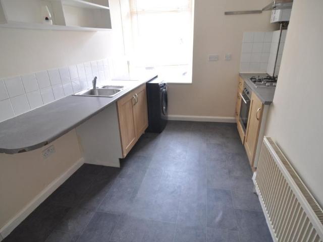 26a King Street, Hoyland 1 bed flat to rent £500 pcm £115 pw