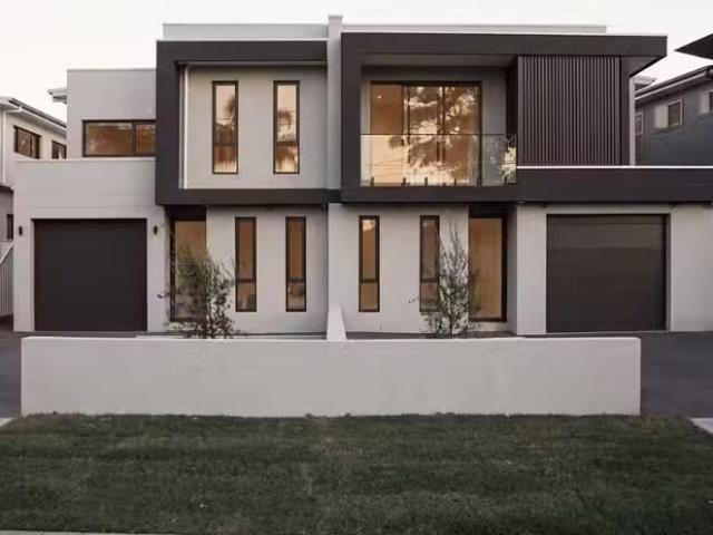 26A Whitegates Avenue, Peakhurst Heights Townhouse for rent L.