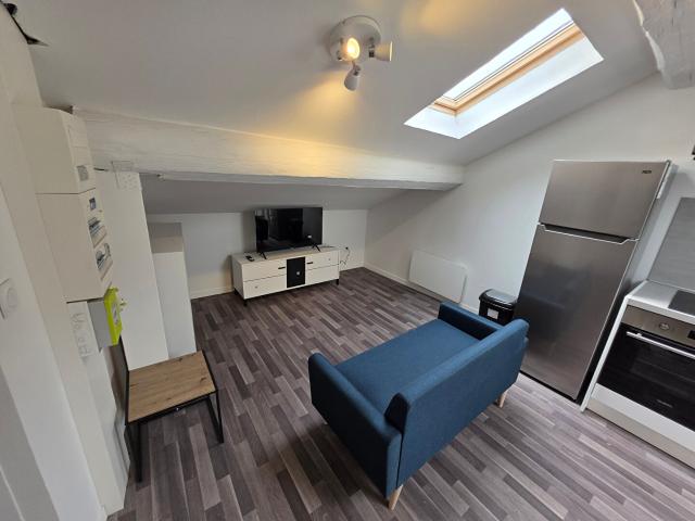 26JG1175 n°7 T2 meublé rénové